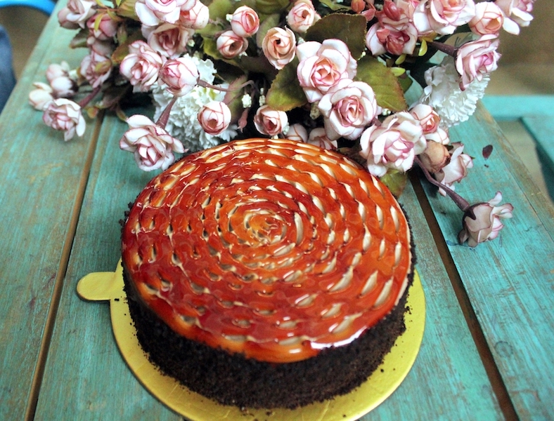 Frozen Caramel-Apple Crunch Cake | Recipe | Crunch cake, Fun desserts,  Desserts
